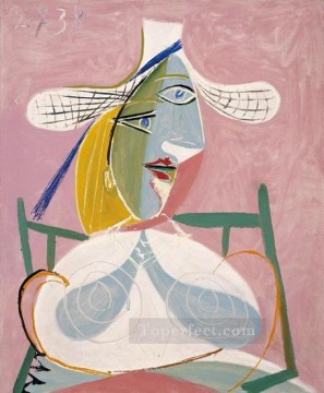 Femme assise au chapeau de paille 1938 Cubism Oil Paintings